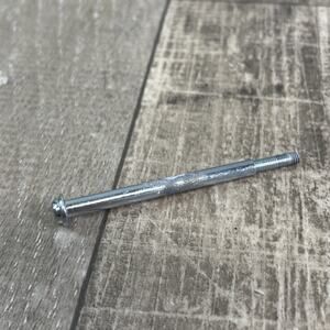 Hoover Floormate Deluxe Floor Cleaner FH40160 Replacement Handle Screw